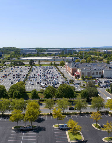 Retail commercial property parking lot and asphalt paving services in Oklahoma.